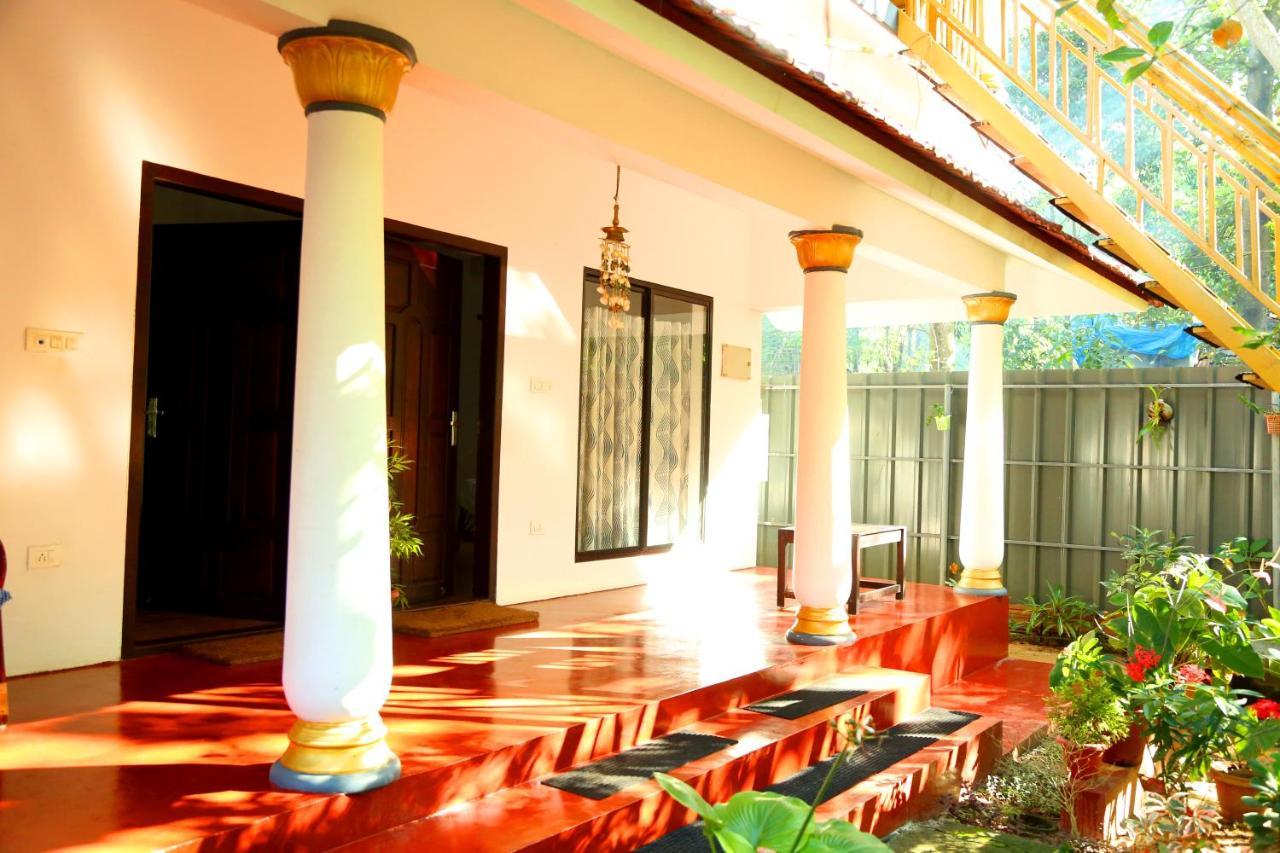 Marari John'S Beach Appartement Mararikulam Buitenkant foto