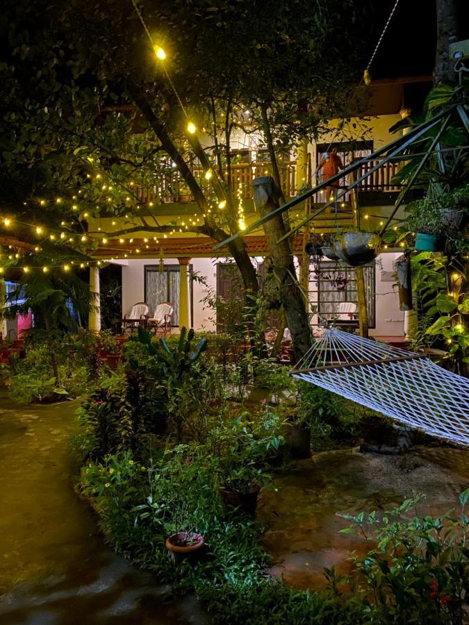 Marari John'S Beach Appartement Mararikulam Buitenkant foto