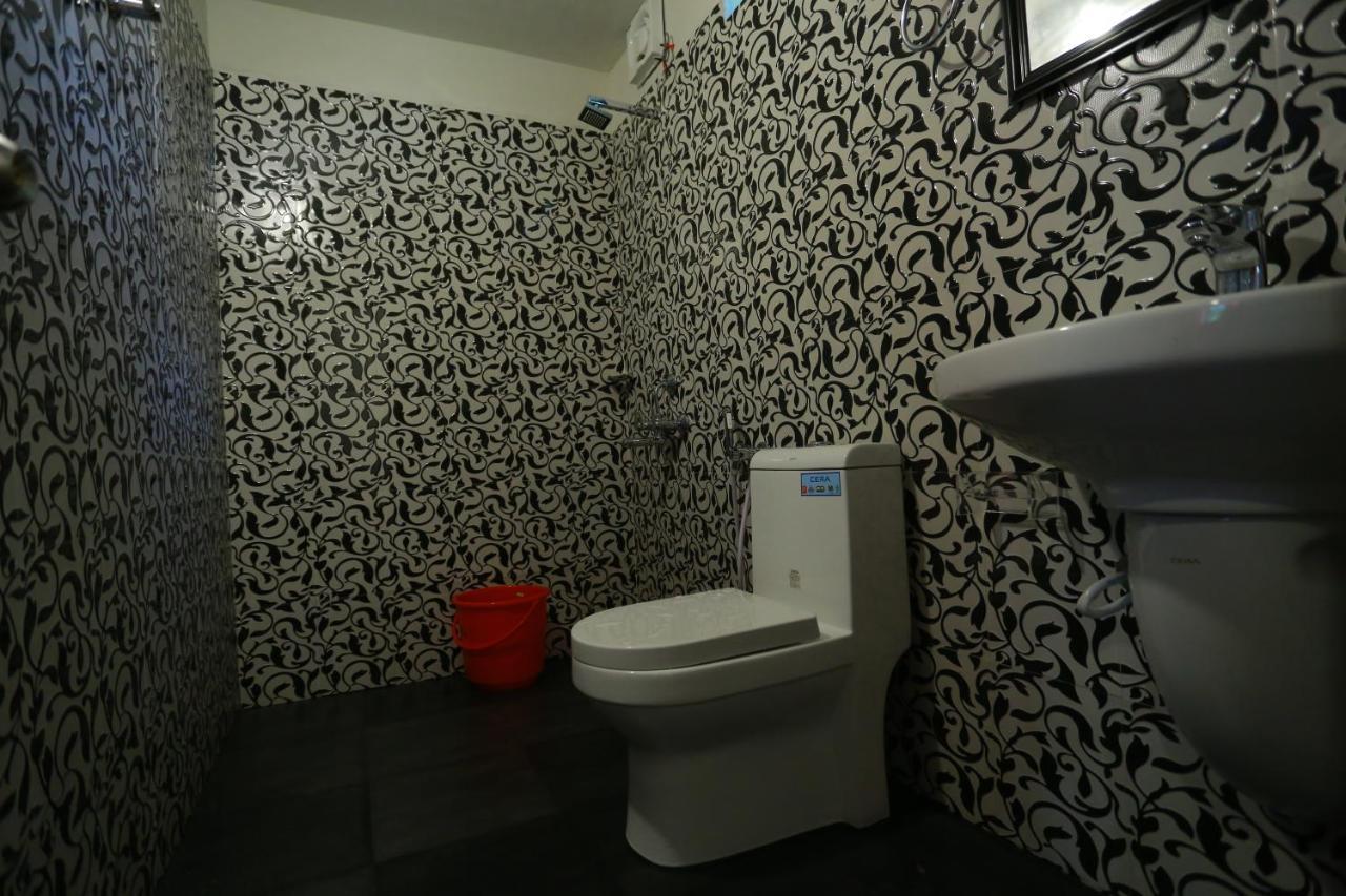 Marari John'S Beach Appartement Mararikulam Buitenkant foto