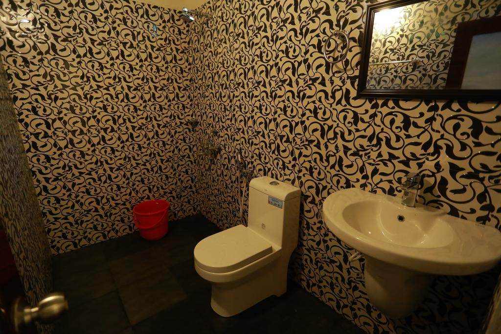 Marari John'S Beach Appartement Mararikulam Buitenkant foto